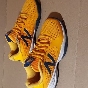 Unisex child tennis shoes